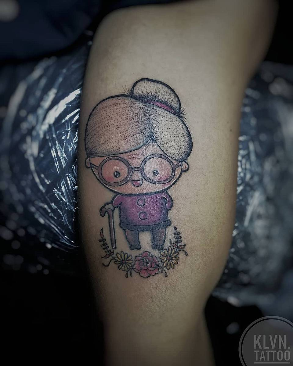 Kawaii Granny with Flowers