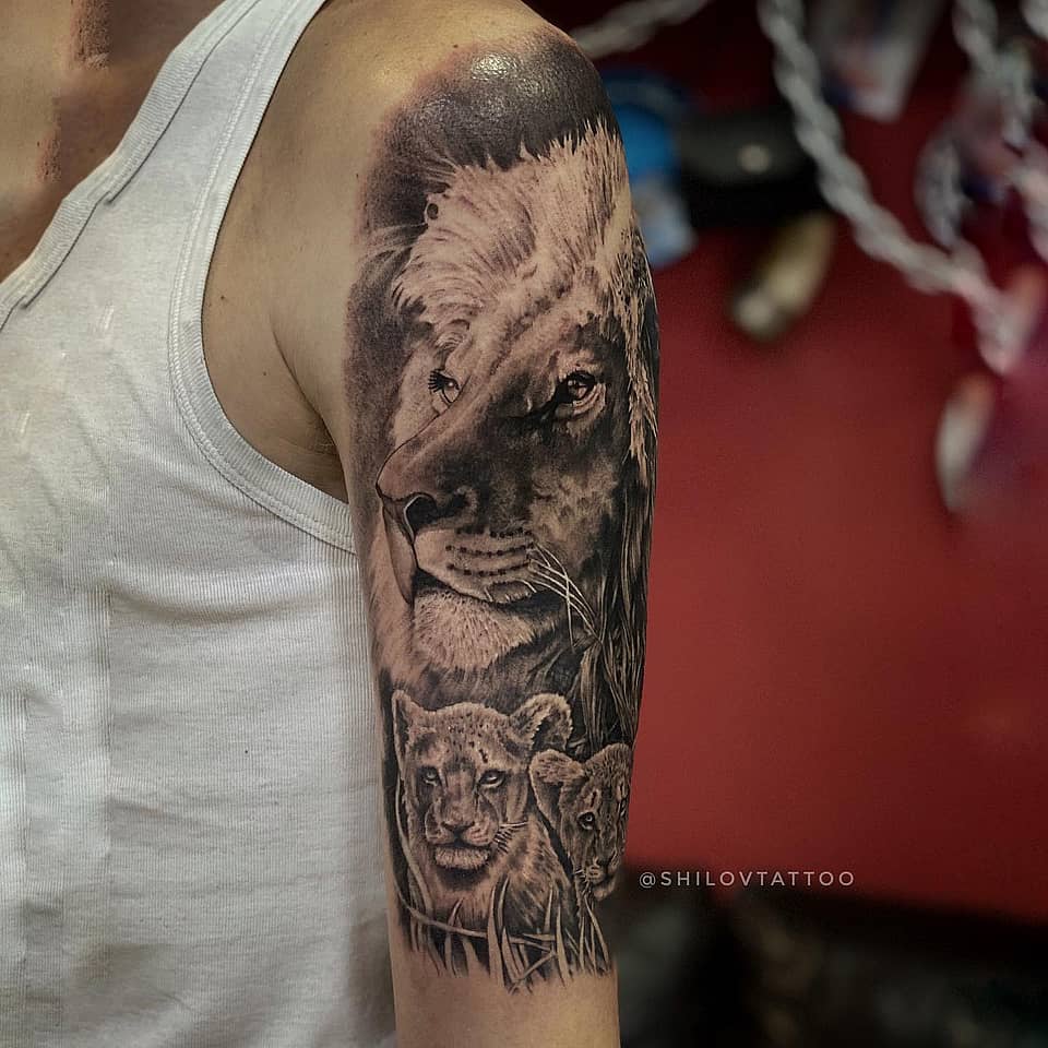 Lion King with Cubs Half-Sleeve