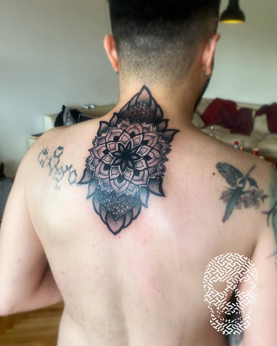Lotus Mandala Nape Crest
