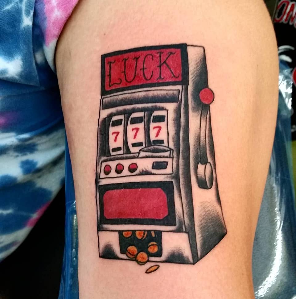 Lucky 777 Jackpot Machine