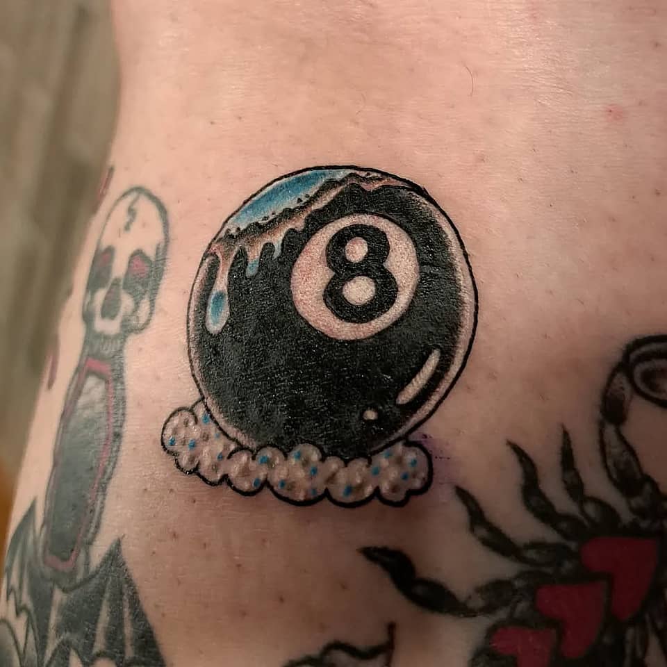 Lucky Drip 8-Ball