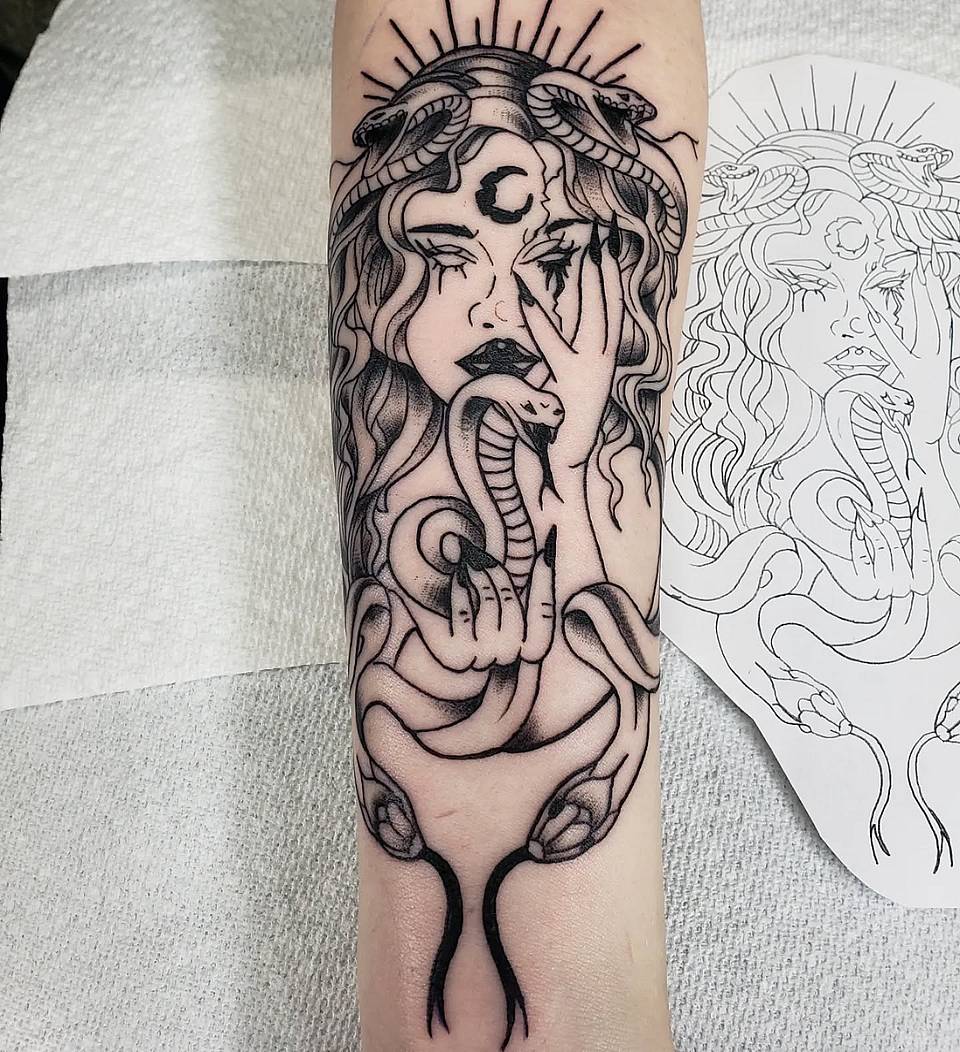 Lunar Medusa Awakening