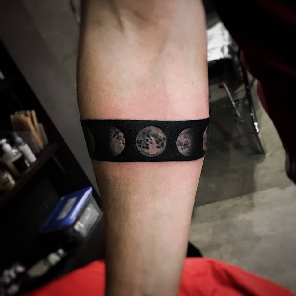 Lunar Phases Blackout Band
