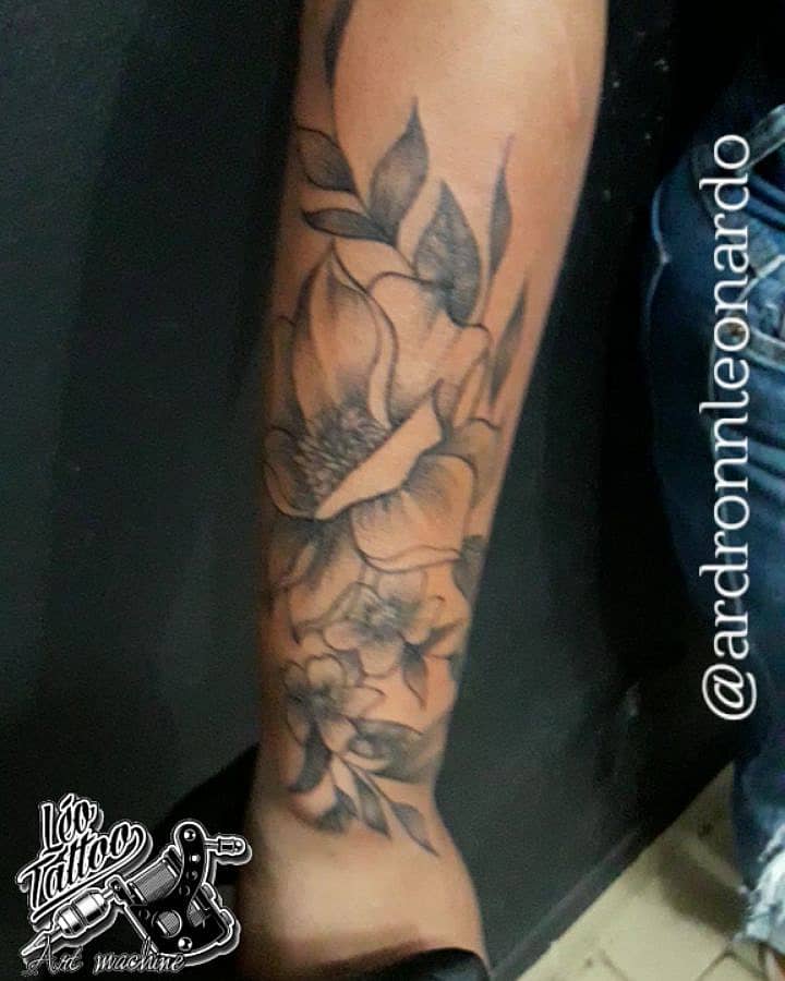 Magnolia-Inspired Black & Grey Forearm