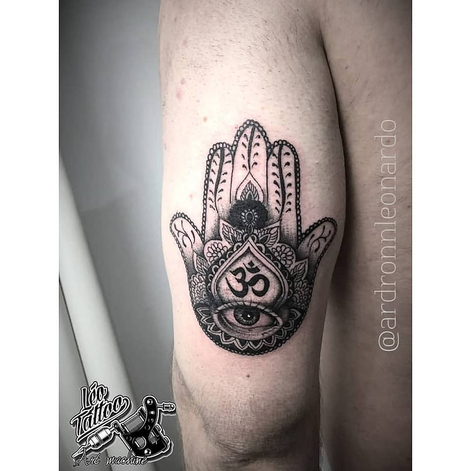 Mandala Hamsa with Om and Eye