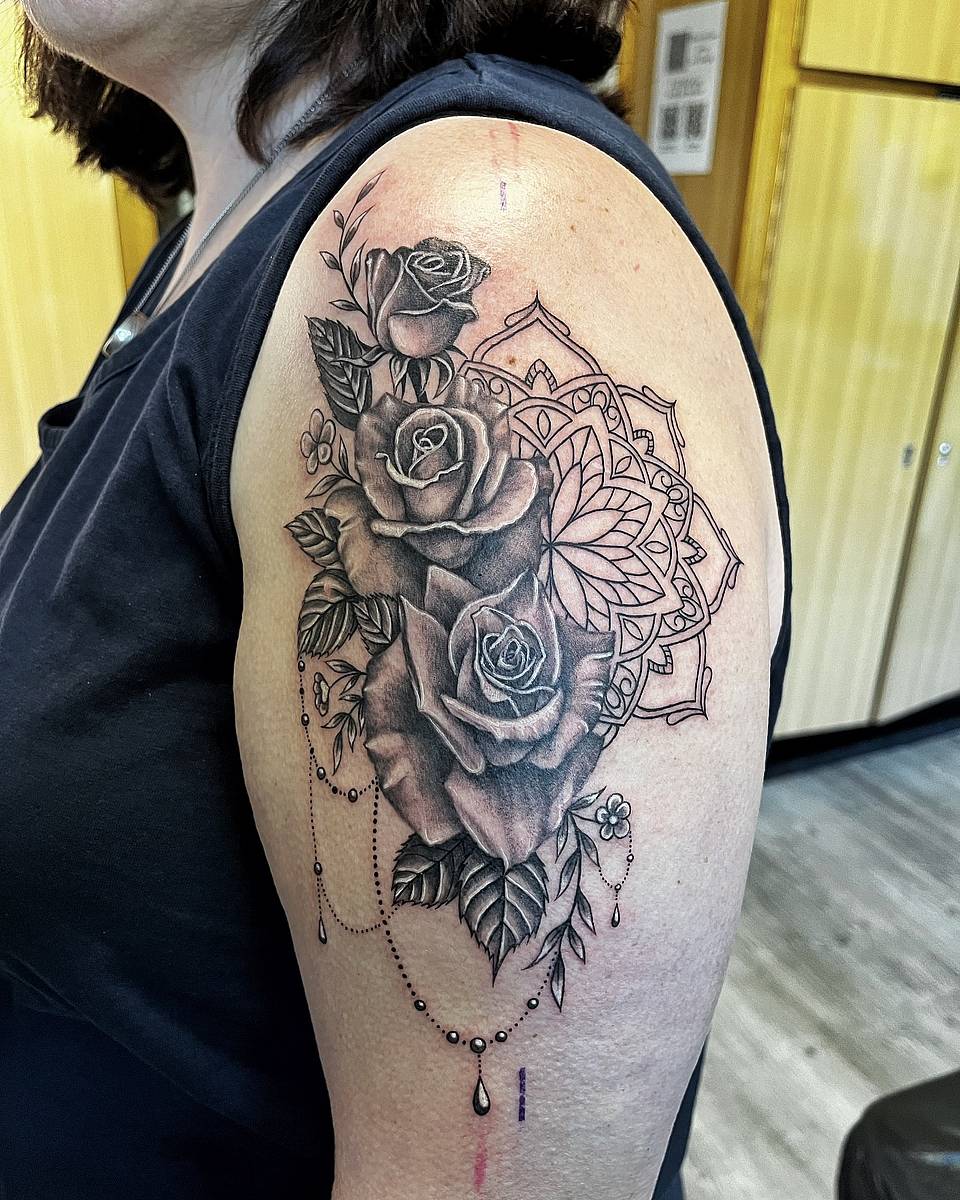 Mandala Rose Cascade