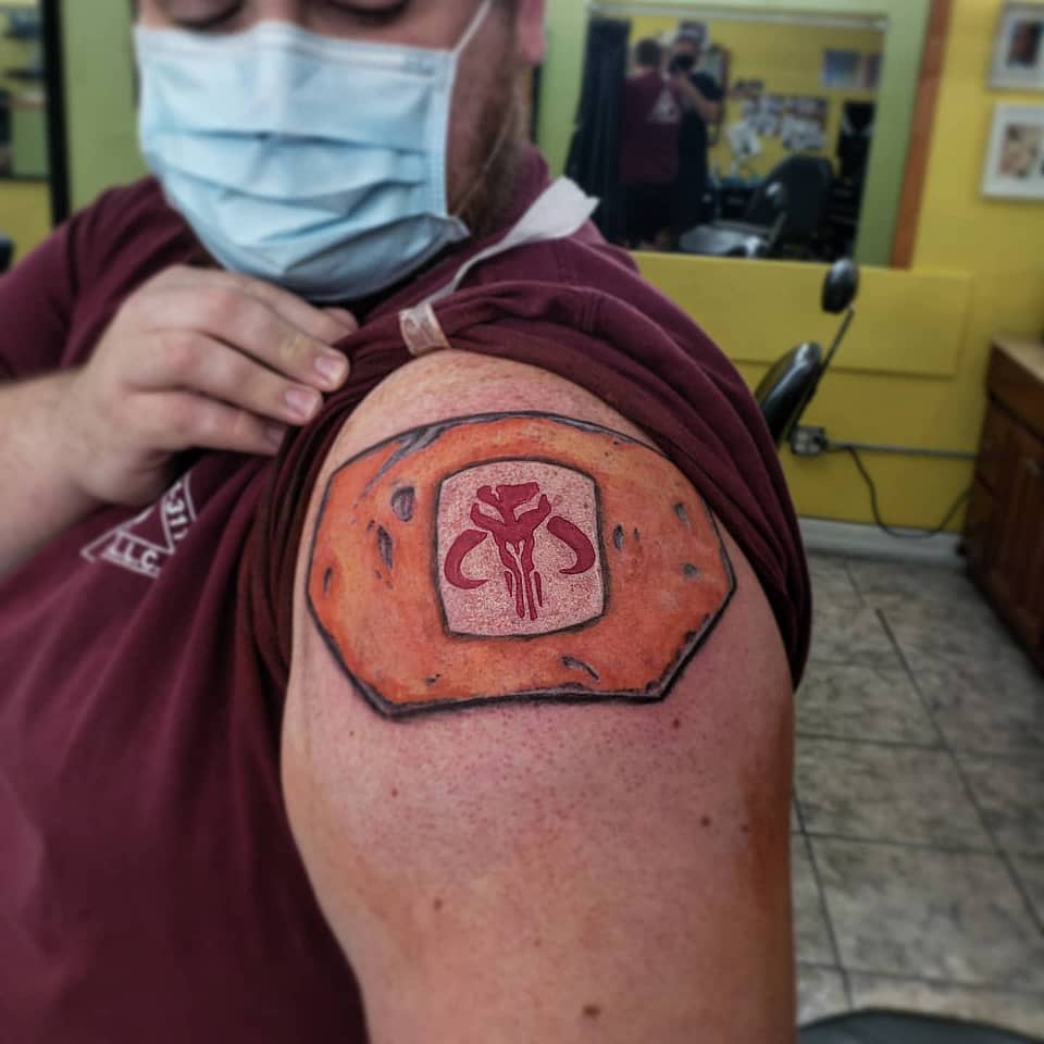 Mandalorian Mythosaur Crest Patch