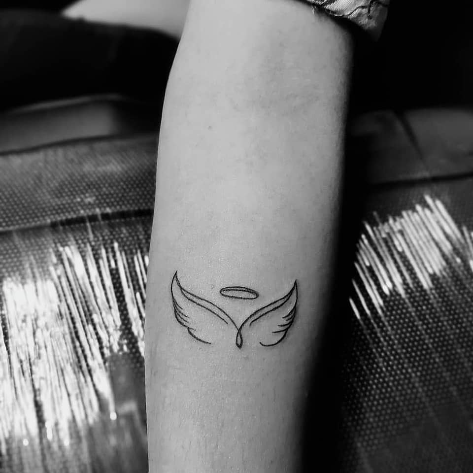 Minimal Angel Wings with Halo