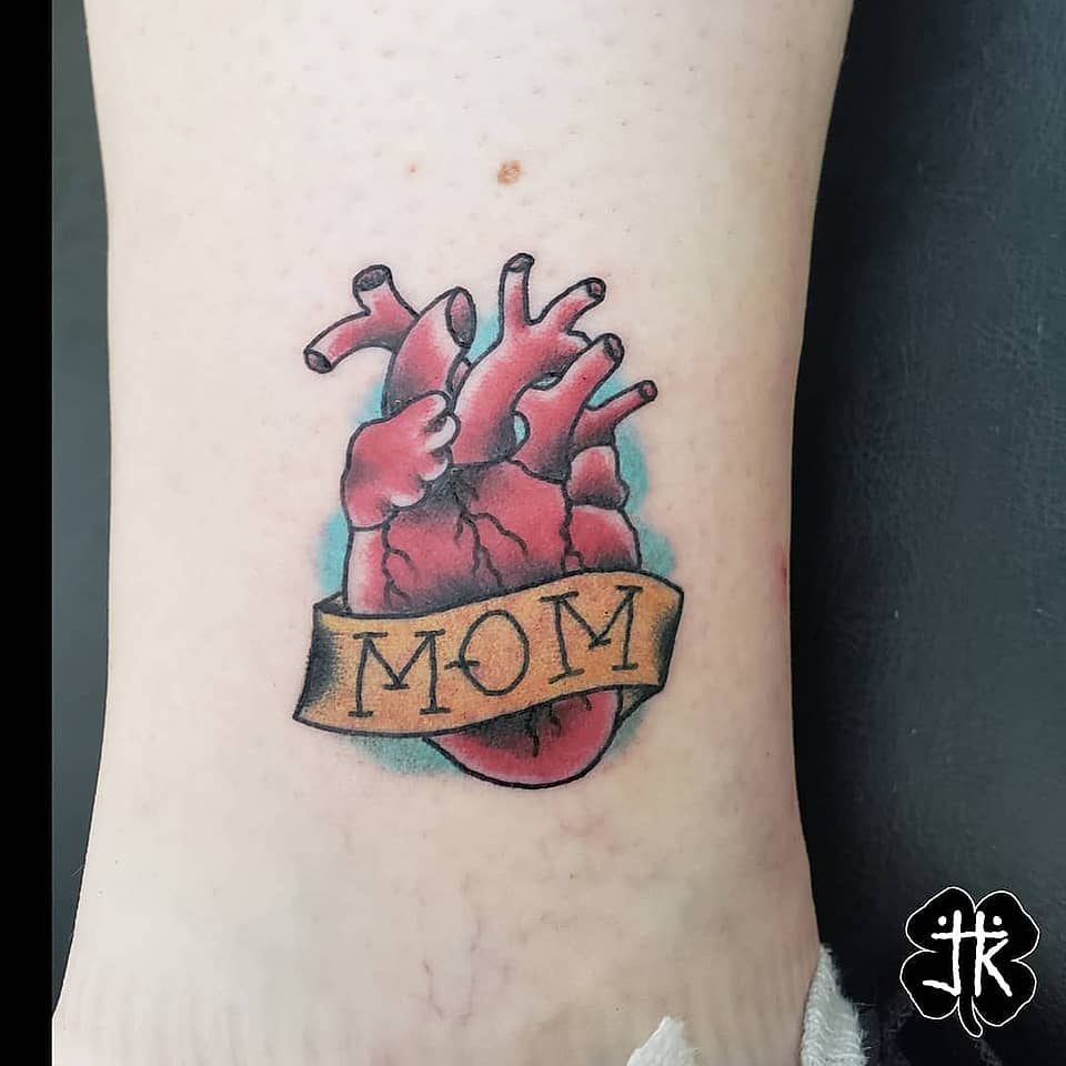 Mom Banner Anatomical Heart