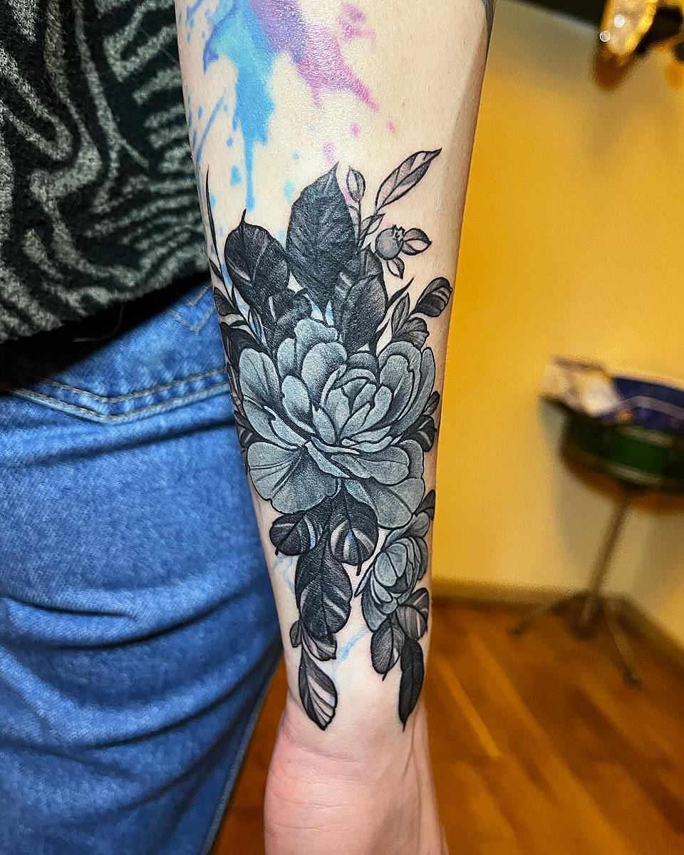 Monochrome Peony Cluster