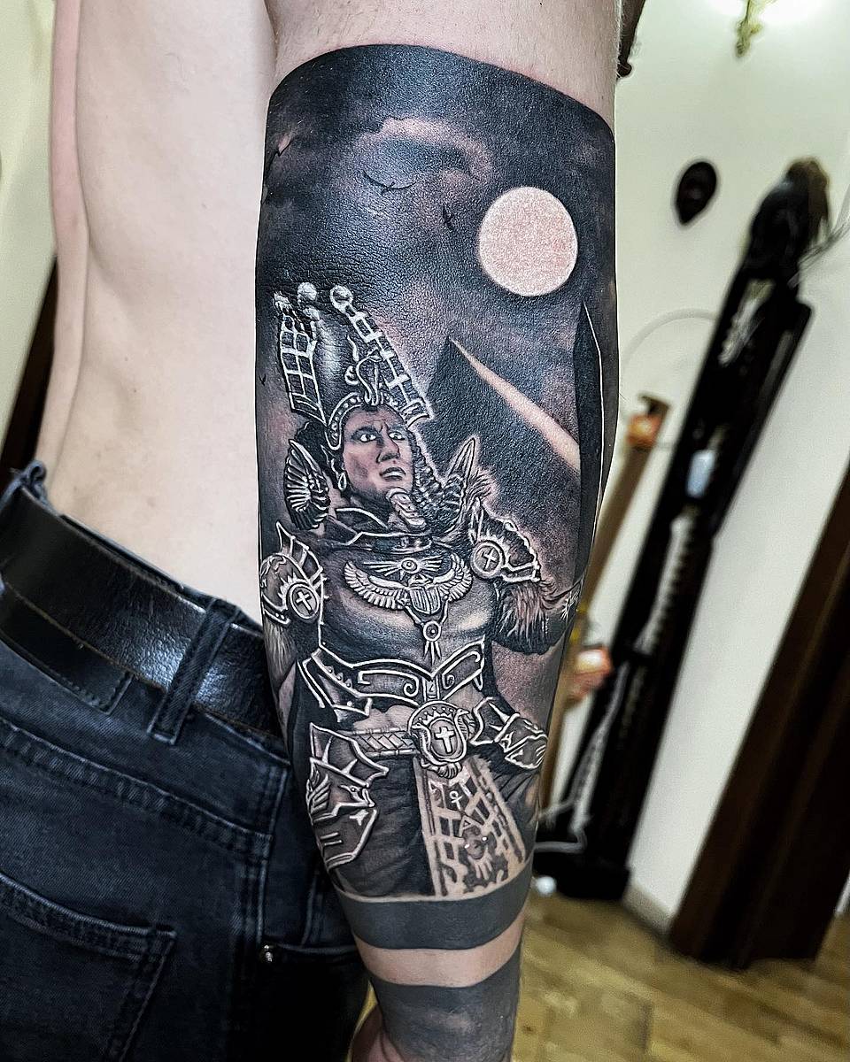 Moonlit Armored Pharaoh