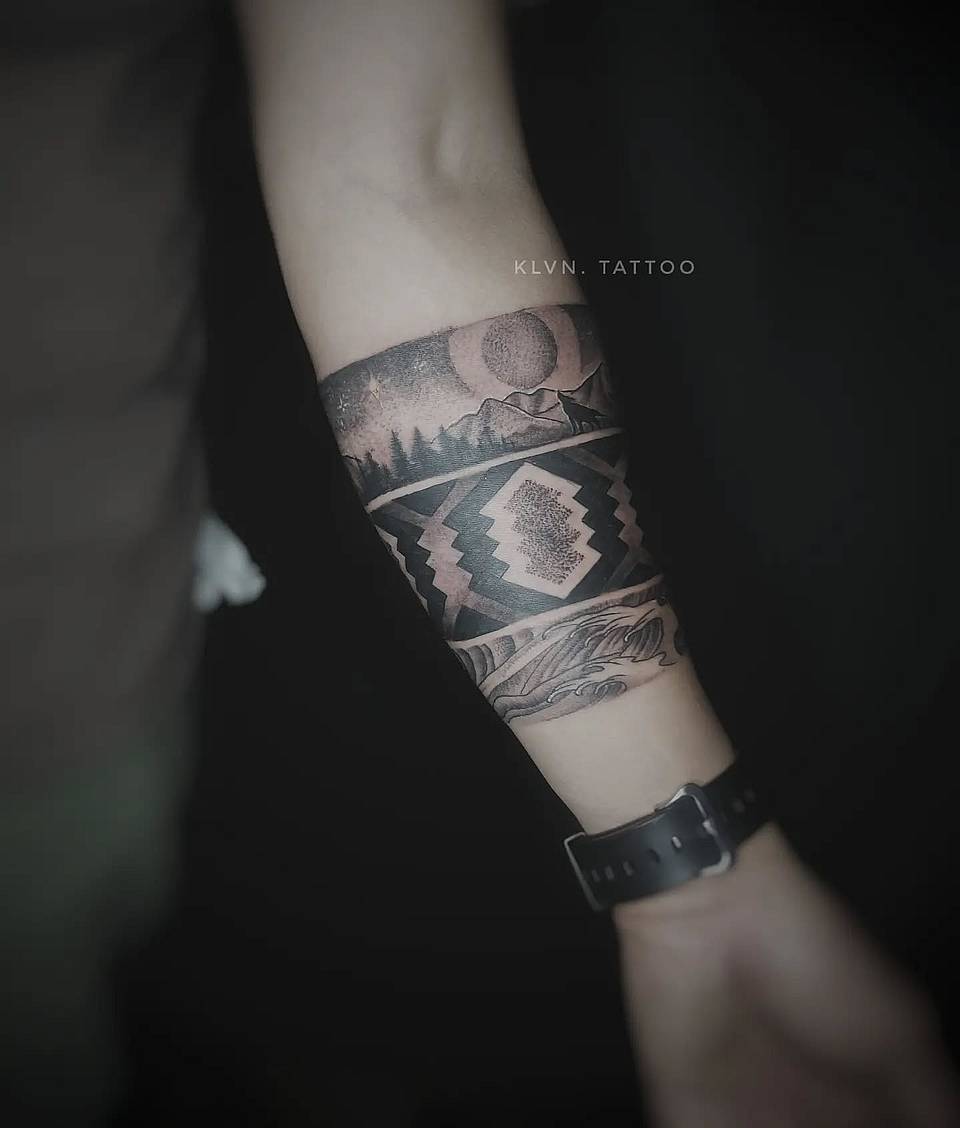 Mountain & Wave Geometric Band