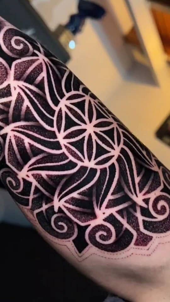Negative-Space Geometric Mandala