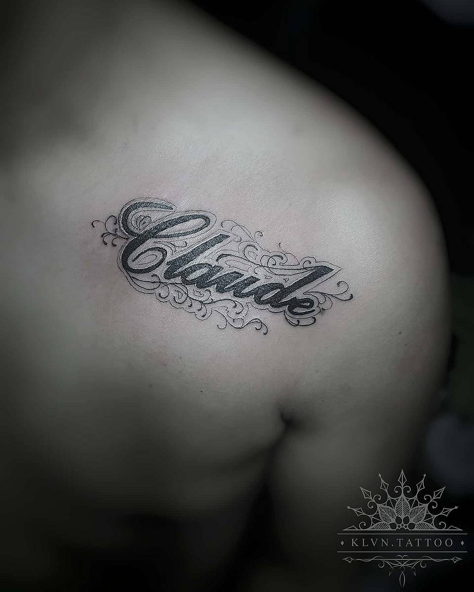 Ornate 'Claude' Script