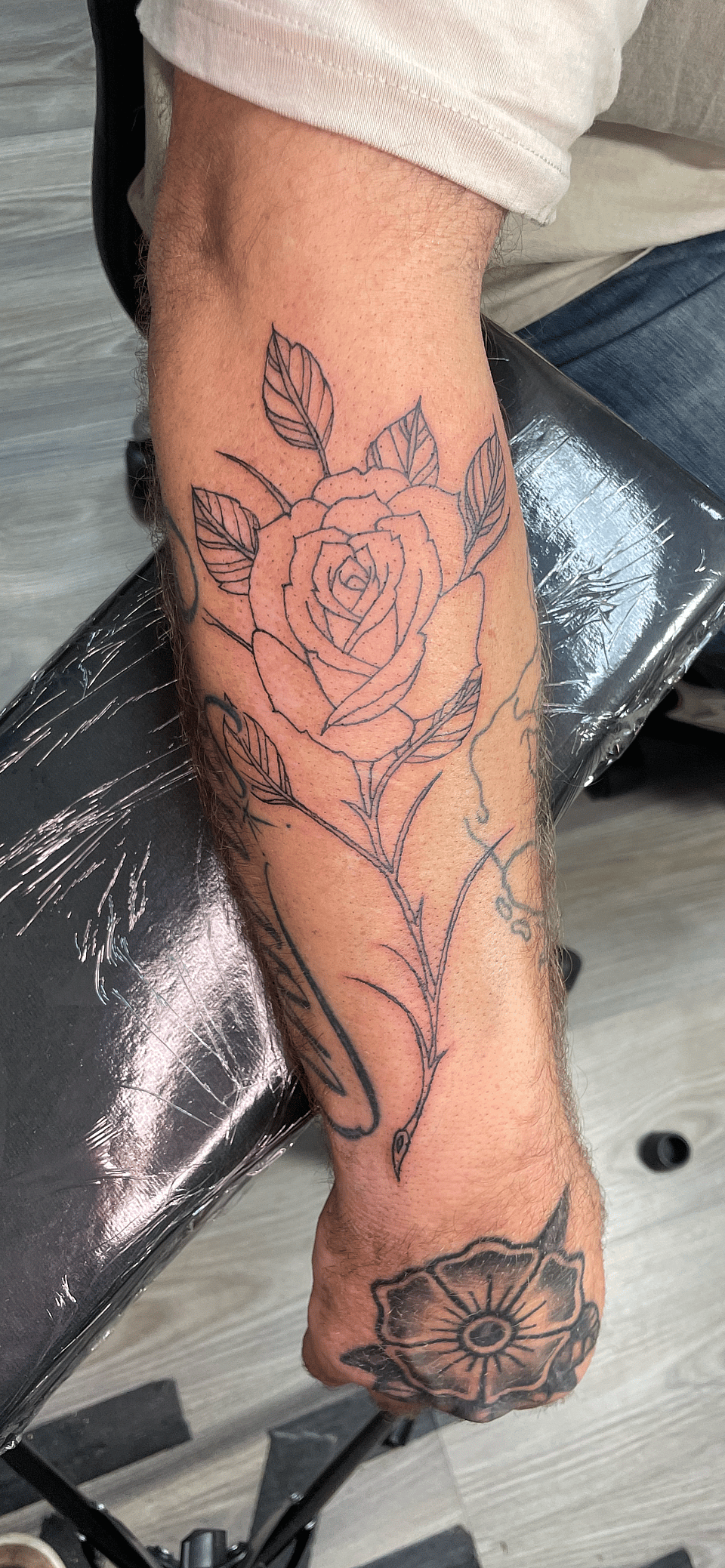 Outlined Rose Stem