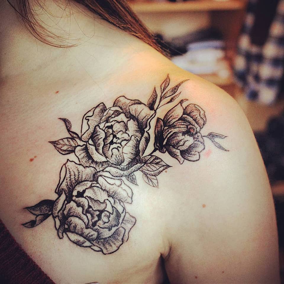 Peony Shoulder Cluster