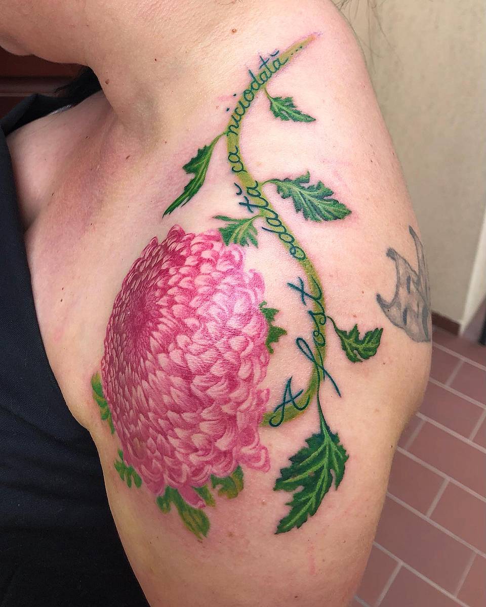 Pink Chrysanthemum Shoulder Piece