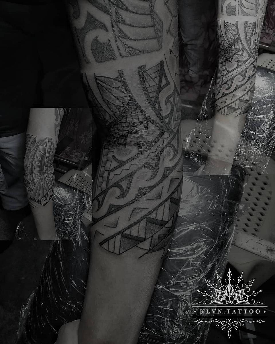 Polynesian-Inspired Calf Band