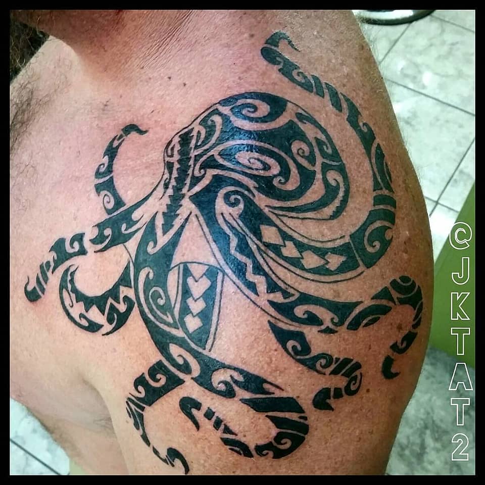 Polynesian Octopus Shoulder Piece