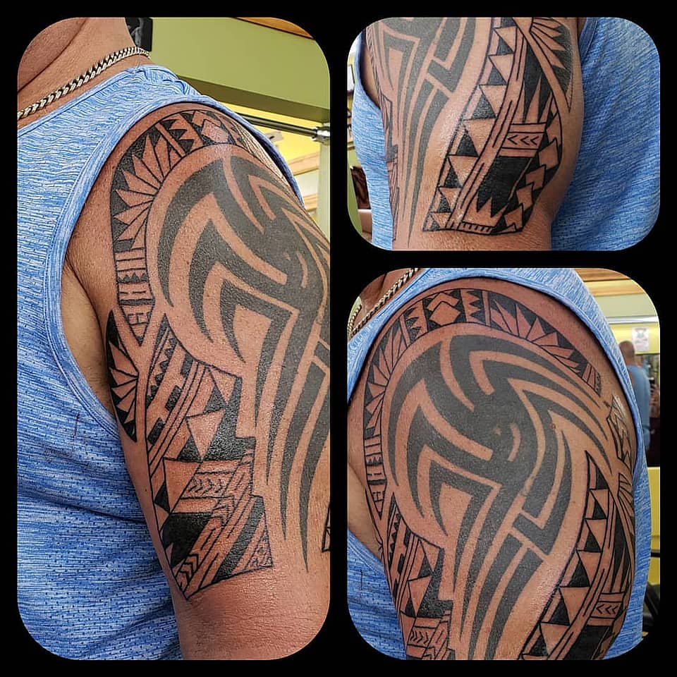Polynesian Sun and Spearhead Crest
