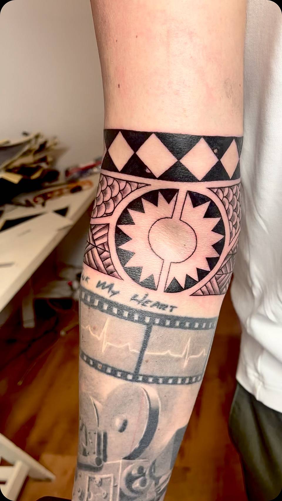 Polynesian Sun Armband