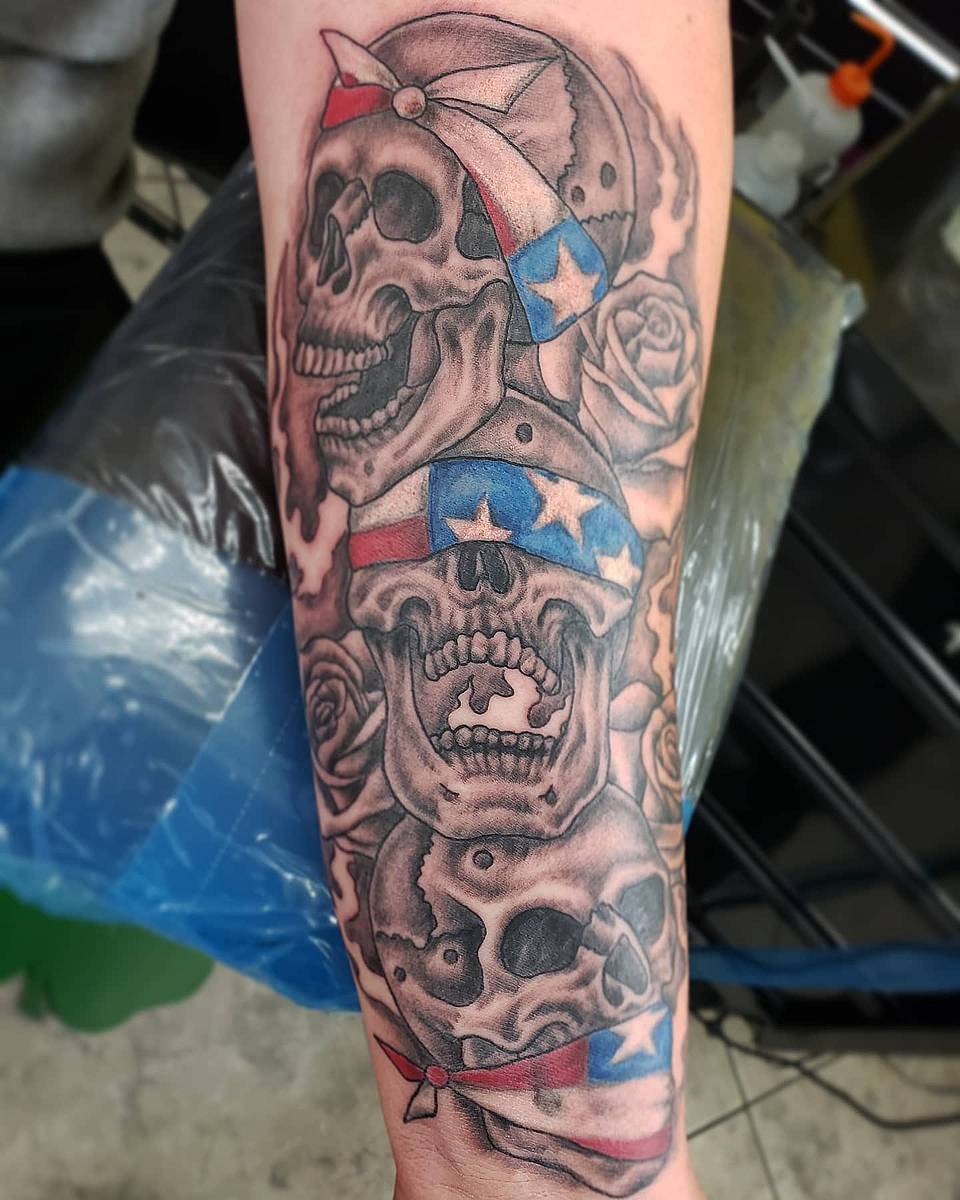 Puerto Rican Pride Skulls and Roses