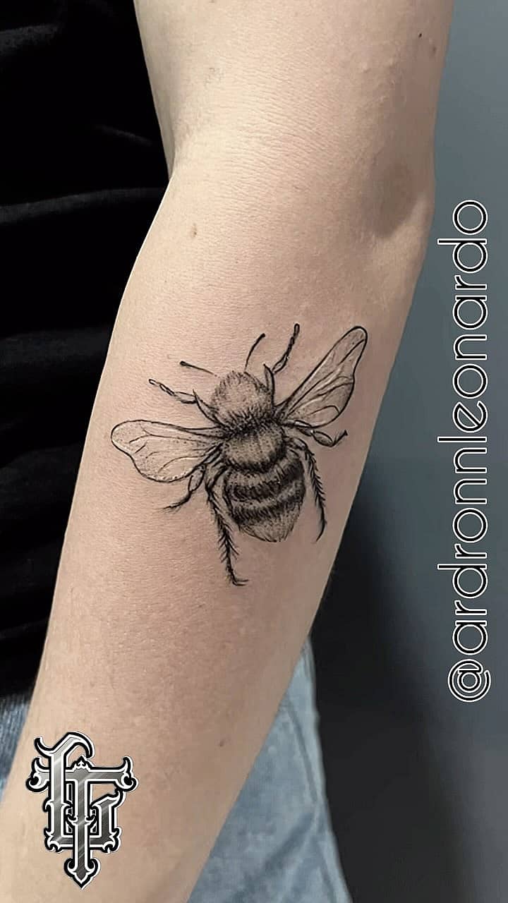 Realistic Bumblebee