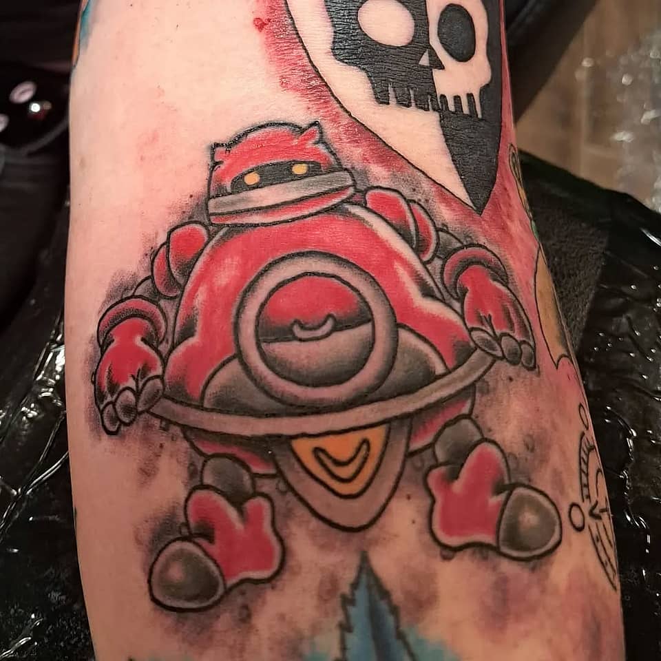 Red Chibi Robot Saucer
