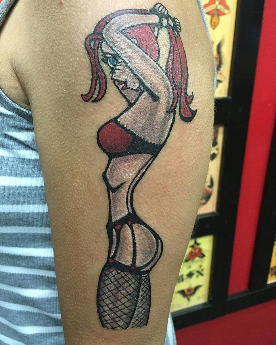 Redhead Pin-Up in Fishnets