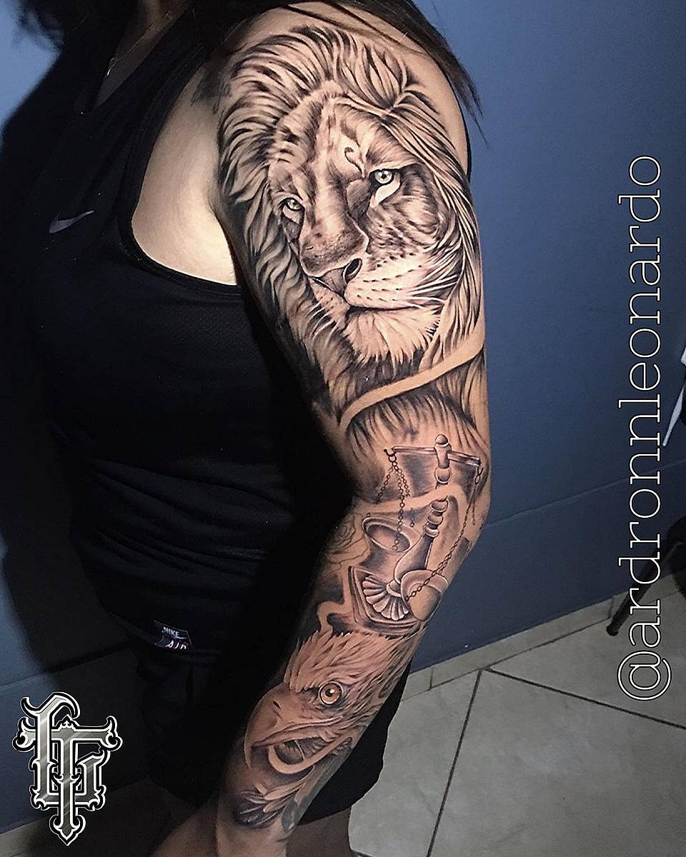 Regal Lion & Eagle Justice Sleeve