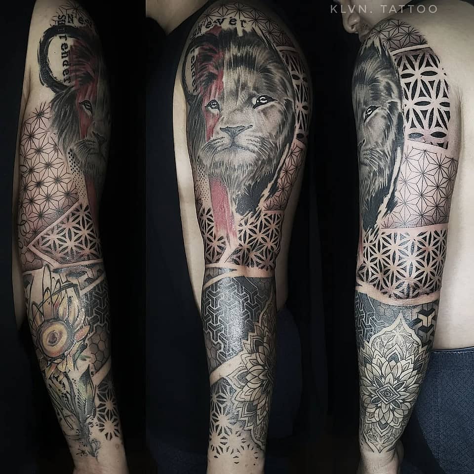 Regal Lion Geometric Sleeve