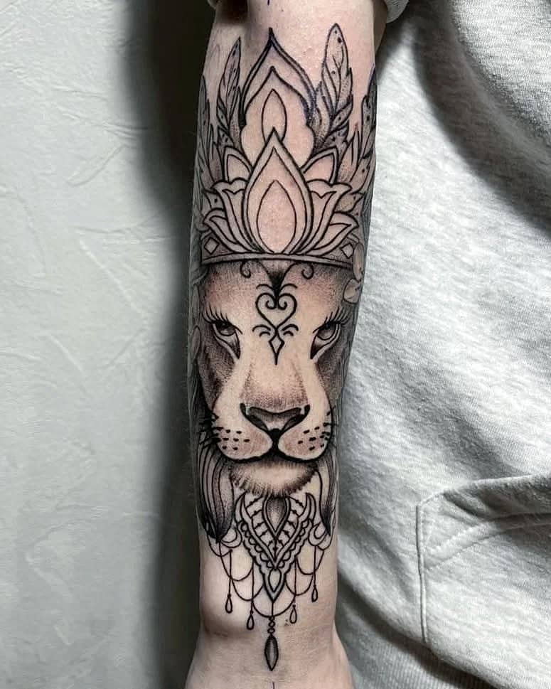 Regal Lion Mandala