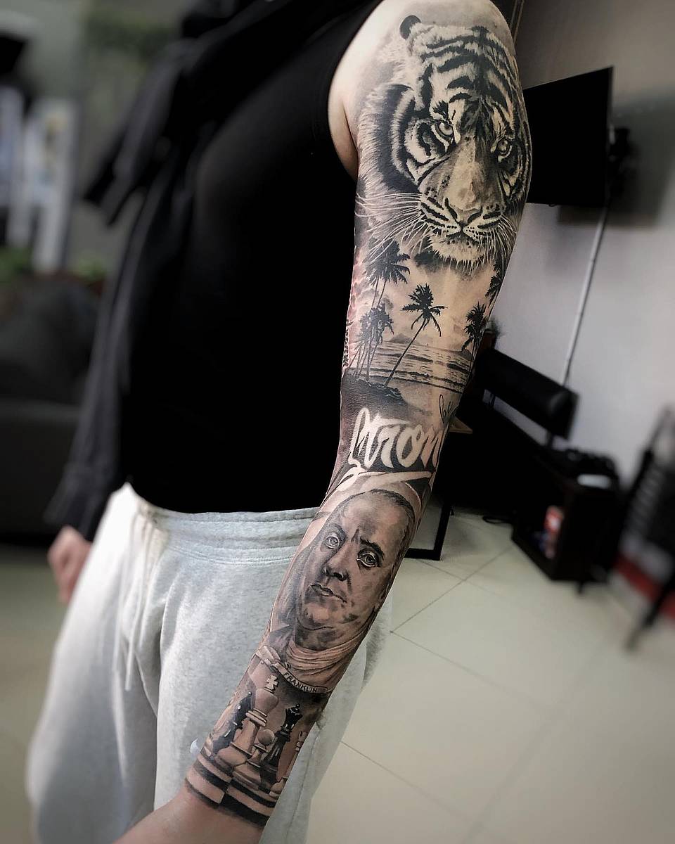 Roar and Reason Black & Grey Sleeve