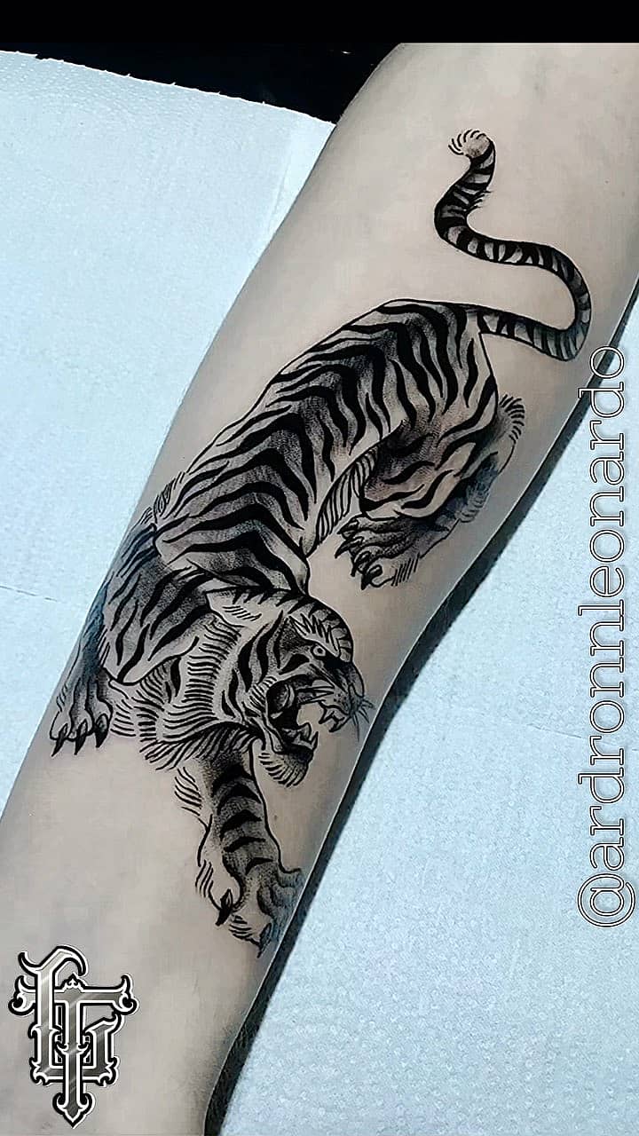 Roaring Blackwork Tiger