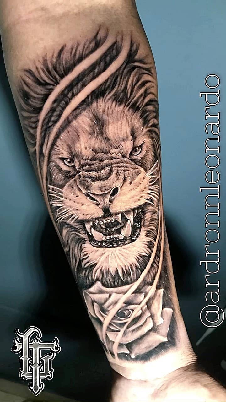 Roaring Lion and Rose