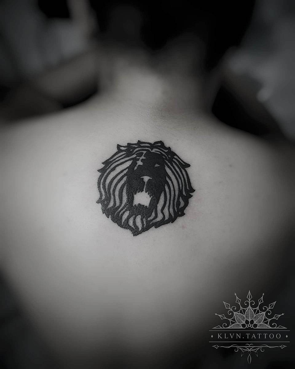 Roaring Lion Crest