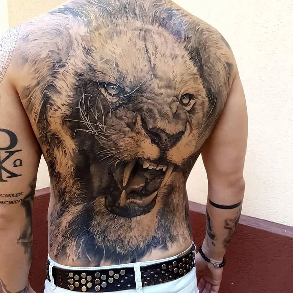 Roaring Lion Realism