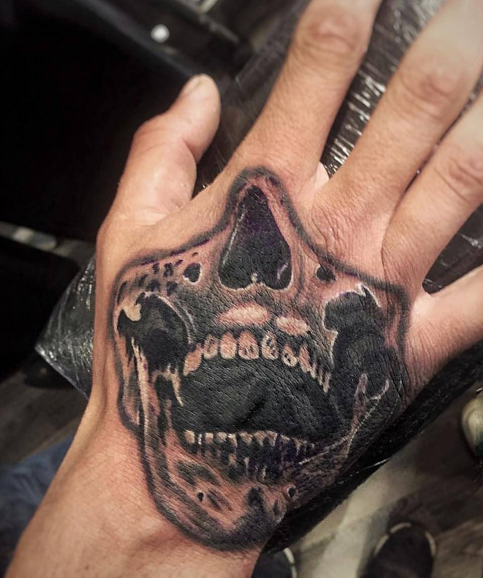 Roaring Skull Handpiece