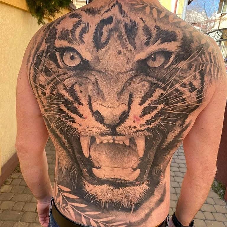 Roaring Tiger Backpiece
