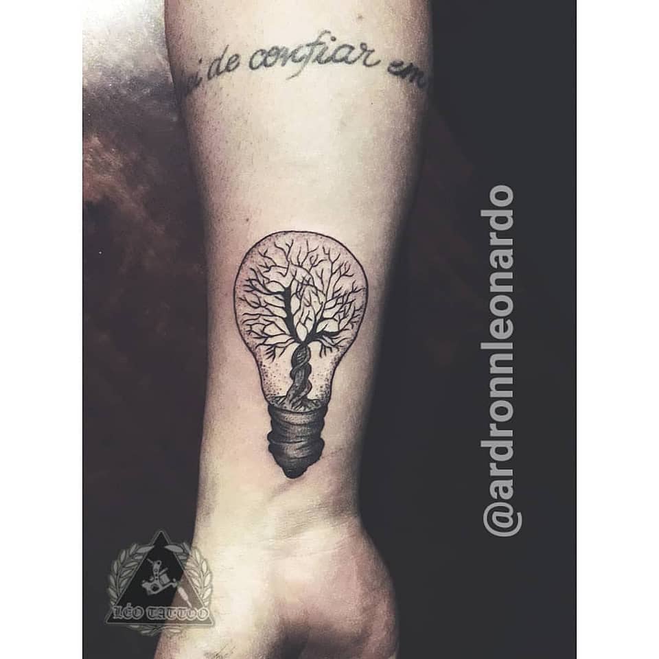 Rooted Idea (Lightbulb Tree)