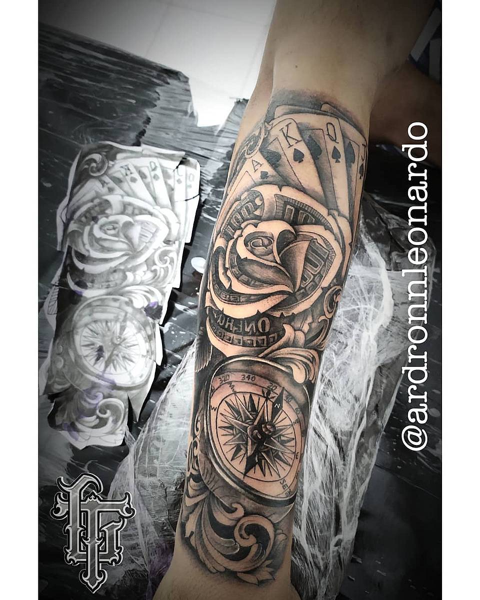 Rose, Compass & Cards Sleeve