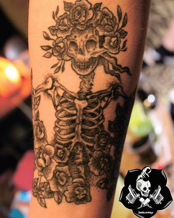 Rose Crown Skeleton