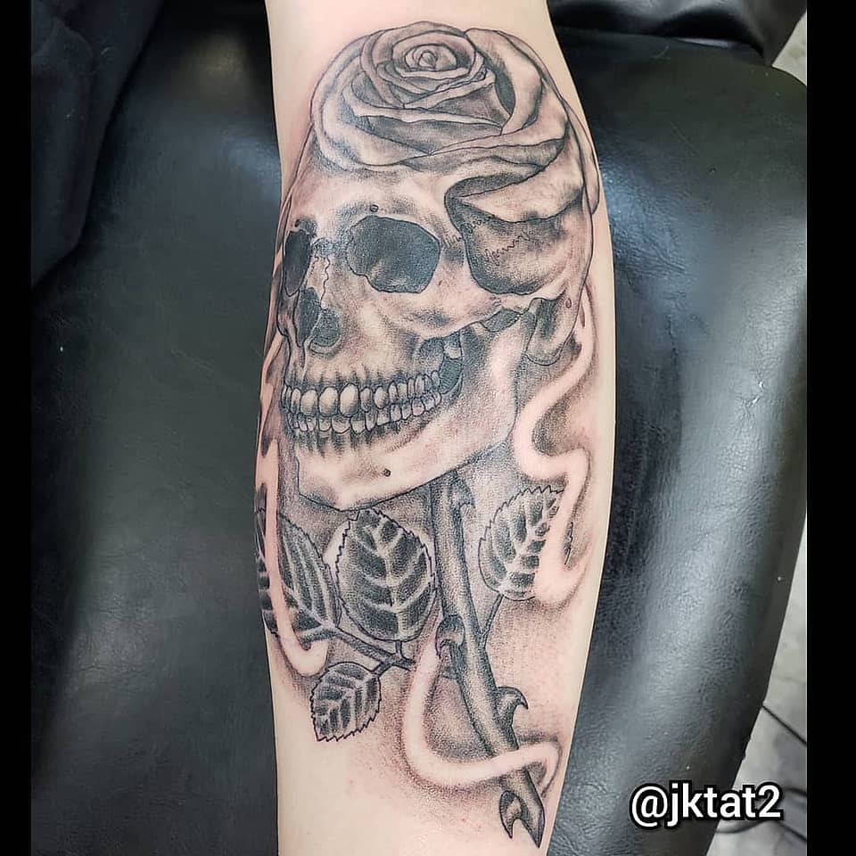 Rose-Crowned Skull