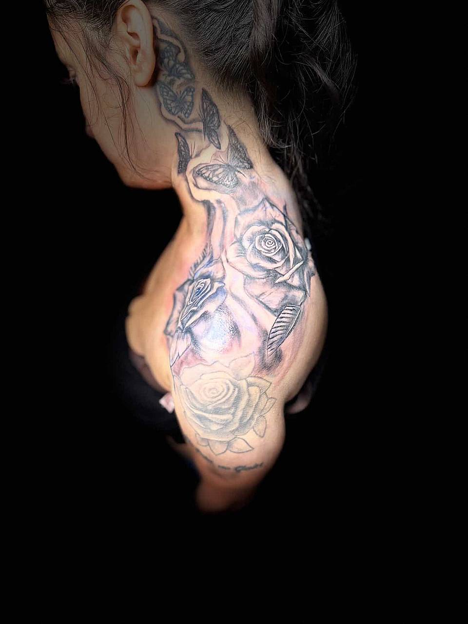 Roses & Butterflies Flow