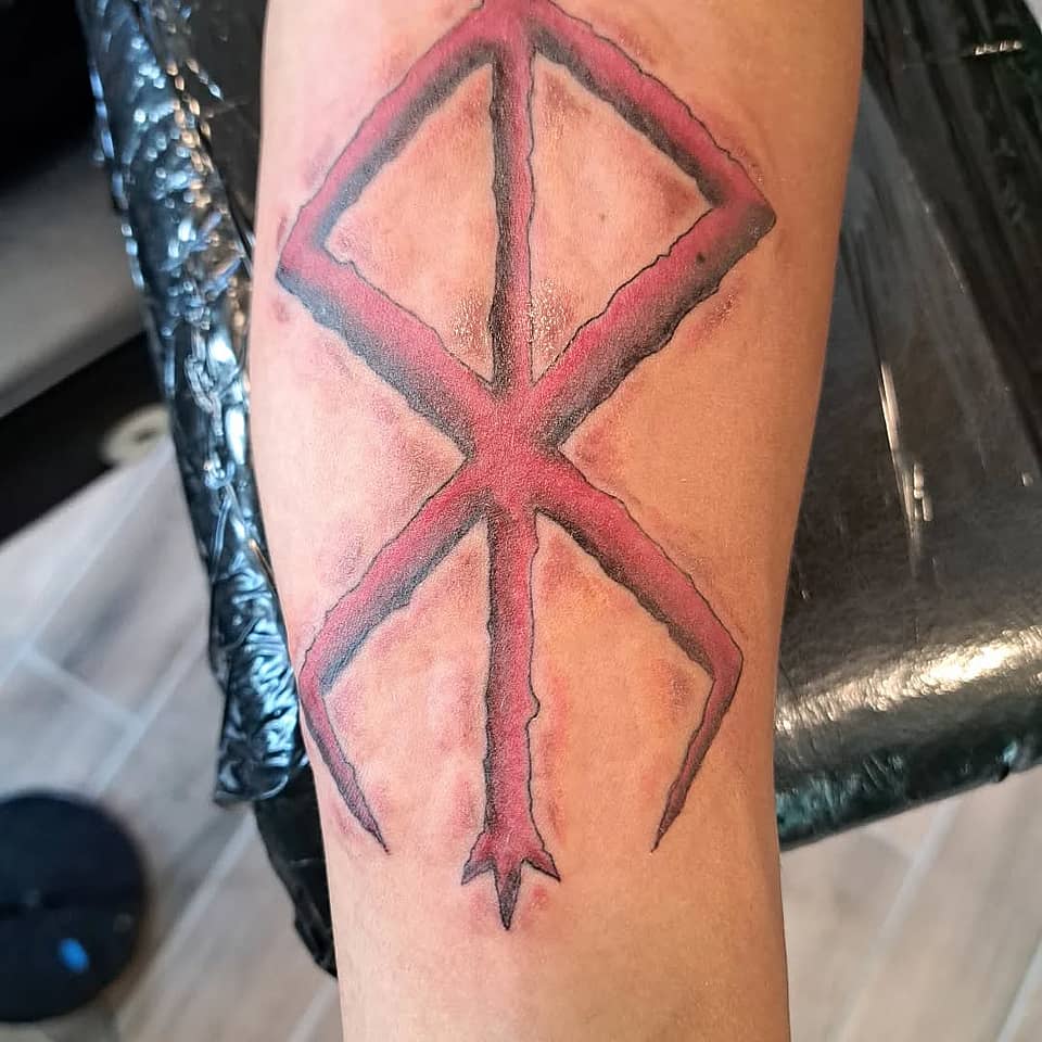 Runic Dagaz-Algiz Sigil