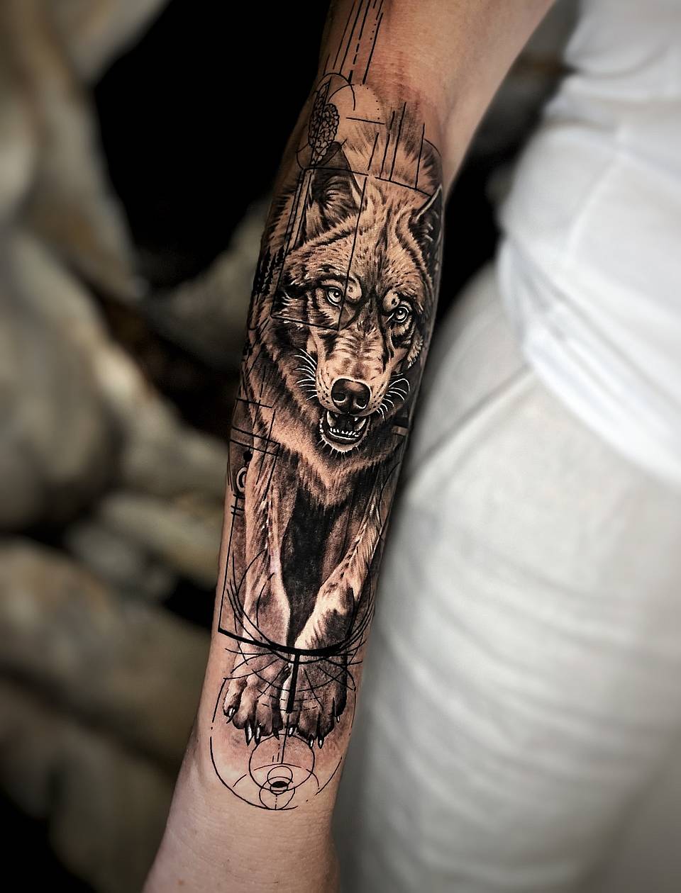 Sacred Geometry Wolf Stride