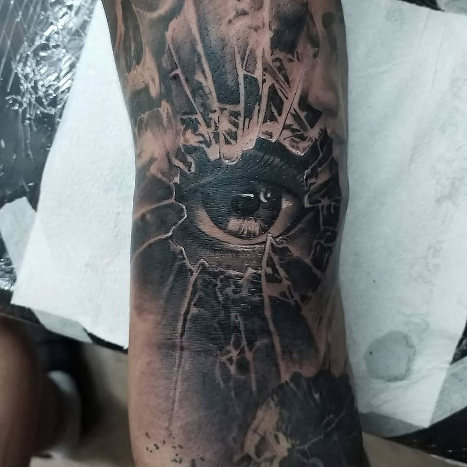 Shattered Eye