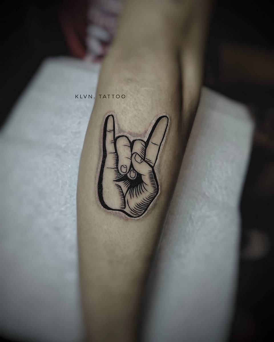 Sign of the Horns Hand