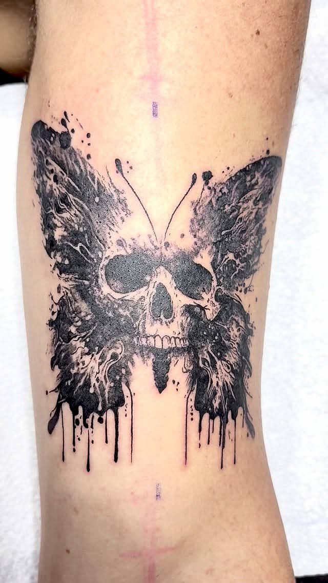 Skull Moth Grunge