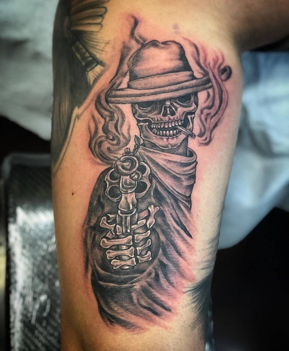 Smokin' Skeleton Outlaw